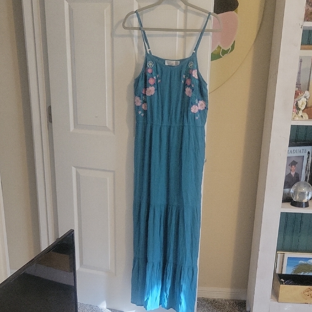 Time and Tru strappy blue maxi embroidered floral front SzXL dress